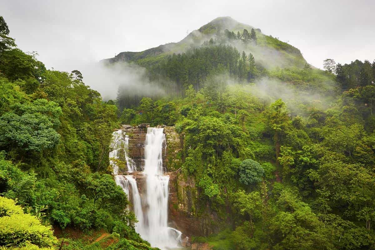 Водопад Рамбода Шри Ланка