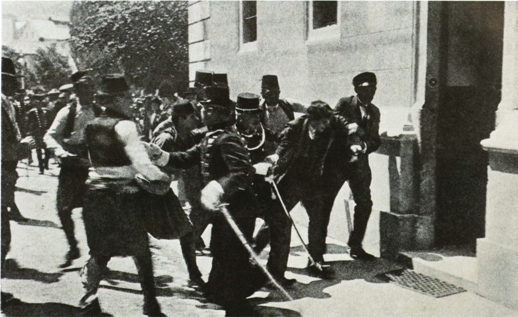 Убийство в Сараево наследника трона Австро-Венгерской империи Франца Фердинанда