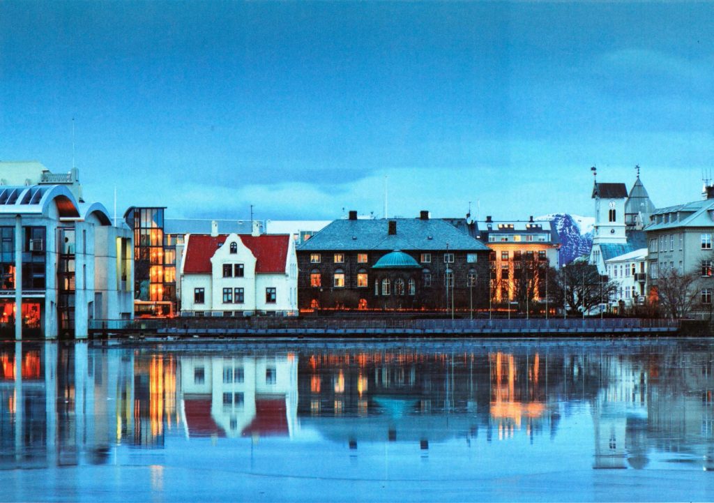Здание исландского парламента Альтинга